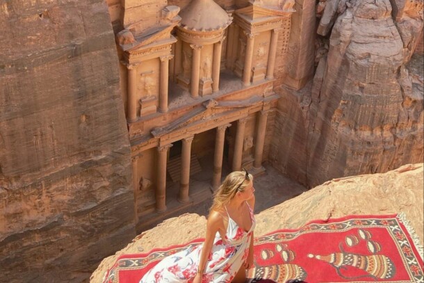 One day tour to Jordan (Petra) by ferry